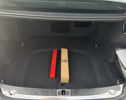 Черный Ауди А8, объемом двигателя 3.99 л и пробегом 181 тыс. км за 30000 $, фото 10 на Automoto.ua