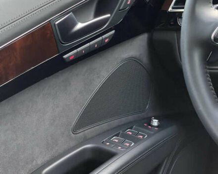 Чорний Ауді A8, об'ємом двигуна 3.99 л та пробігом 56 тис. км за 40000 $, фото 83 на Automoto.ua