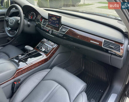 Чорний Ауді A8, об'ємом двигуна 3.99 л та пробігом 56 тис. км за 40000 $, фото 136 на Automoto.ua