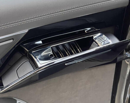 Чорний Ауді A8, об'ємом двигуна 3.99 л та пробігом 56 тис. км за 40000 $, фото 57 на Automoto.ua