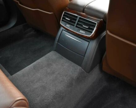 Черный Ауди А8, объемом двигателя 4 л и пробегом 87 тыс. км за 6500 $, фото 19 на Automoto.ua