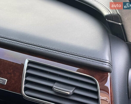 Чорний Ауді A8, об'ємом двигуна 3.99 л та пробігом 56 тис. км за 40000 $, фото 162 на Automoto.ua