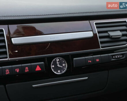 Чорний Ауді A8, об'ємом двигуна 3.99 л та пробігом 56 тис. км за 40000 $, фото 181 на Automoto.ua