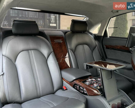 Чорний Ауді A8, об'ємом двигуна 3.99 л та пробігом 56 тис. км за 40000 $, фото 105 на Automoto.ua