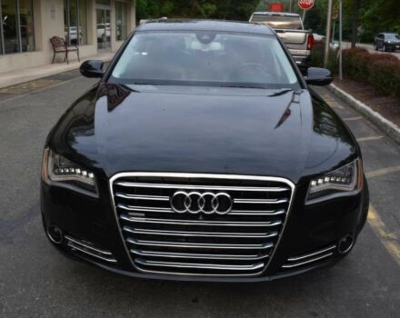 Черный Ауди А8, объемом двигателя 4 л и пробегом 87 тыс. км за 6500 $, фото 1 на Automoto.ua