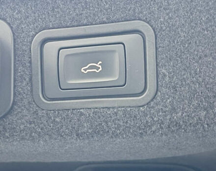 Чорний Ауді A8, об'ємом двигуна 3.99 л та пробігом 56 тис. км за 40000 $, фото 42 на Automoto.ua