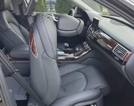 Чорний Ауді A8, об'ємом двигуна 3.99 л та пробігом 56 тис. км за 40000 $, фото 103 на Automoto.ua