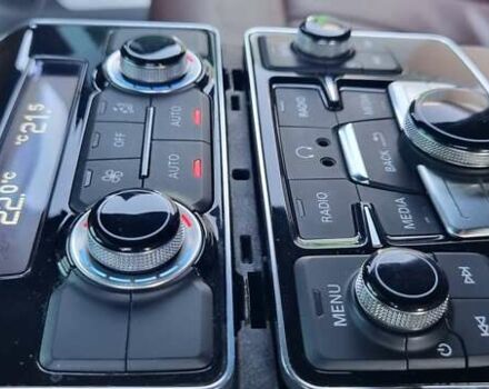 Ауді A8 2014 у Кривому Розі на Automoto.ua Чорний Ауді A8, об'ємом двигуна 3 л та пробігом 245 тис. км за 19000 $, фото 61 на Automoto.ua