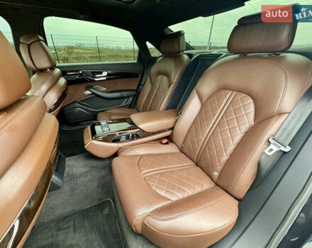 Черный Ауди А8, объемом двигателя 3.99 л и пробегом 256 тыс. км за 25500 $, фото 10 на Automoto.ua