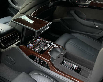 Чорний Ауді A8, об'ємом двигуна 3.99 л та пробігом 56 тис. км за 40000 $, фото 73 на Automoto.ua