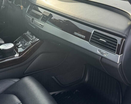 Черный Ауди А8, объемом двигателя 3.99 л и пробегом 181 тыс. км за 30000 $, фото 9 на Automoto.ua