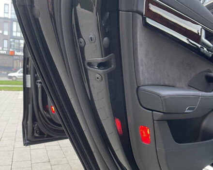 Чорний Ауді A8, об'ємом двигуна 3.99 л та пробігом 56 тис. км за 40000 $, фото 33 на Automoto.ua