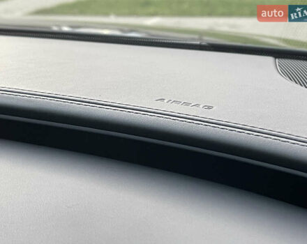 Чорний Ауді A8, об'ємом двигуна 3.99 л та пробігом 56 тис. км за 40000 $, фото 163 на Automoto.ua