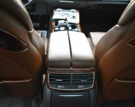 Черный Ауди А8, объемом двигателя 4 л и пробегом 87 тыс. км за 6500 $, фото 16 на Automoto.ua