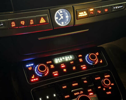 Черный Ауди А8, объемом двигателя 3.99 л и пробегом 187 тыс. км за 33000 $, фото 21 на Automoto.ua