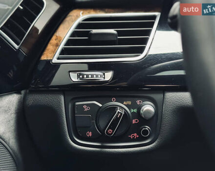 Чорний Ауді A8, об'ємом двигуна 3 л та пробігом 274 тис. км за 18700 $, фото 73 на Automoto.ua