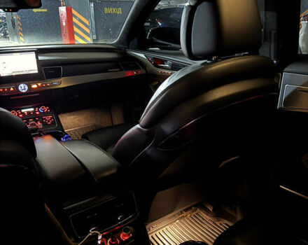 Черный Ауди А8, объемом двигателя 3.99 л и пробегом 187 тыс. км за 33000 $, фото 24 на Automoto.ua