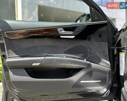 Черный Ауди А8, объемом двигателя 3 л и пробегом 180 тыс. км за 21500 $, фото 31 на Automoto.ua