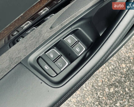 Чорний Ауді A8, об'ємом двигуна 3 л та пробігом 274 тис. км за 18700 $, фото 16 на Automoto.ua