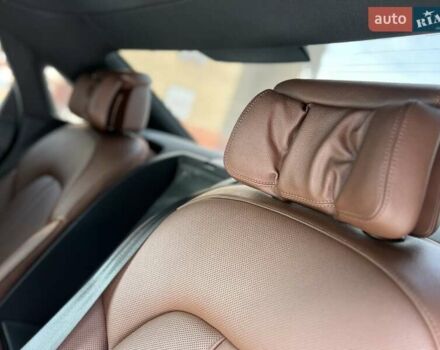 Чорний Ауді A8, об'ємом двигуна 3.99 л та пробігом 140 тис. км за 33900 $, фото 60 на Automoto.ua