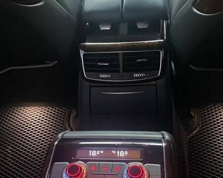 Черный Ауди А8, объемом двигателя 3.99 л и пробегом 170 тыс. км за 25000 $, фото 39 на Automoto.ua