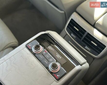 Чорний Ауді A8, об'ємом двигуна 4.13 л та пробігом 263 тис. км за 33500 $, фото 47 на Automoto.ua