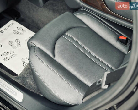 Чорний Ауді A8, об'ємом двигуна 3 л та пробігом 274 тис. км за 18700 $, фото 27 на Automoto.ua