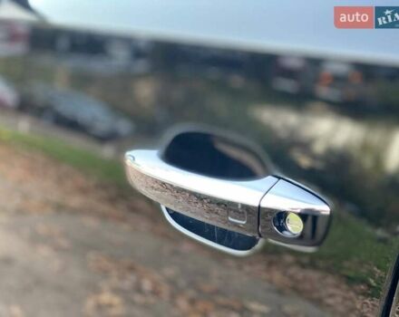 Черный Ауди А8, объемом двигателя 3.99 л и пробегом 170 тыс. км за 25000 $, фото 23 на Automoto.ua