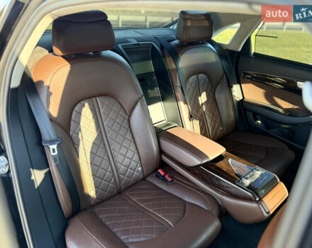 Черный Ауди А8, объемом двигателя 3.99 л и пробегом 174 тыс. км за 30000 $, фото 14 на Automoto.ua