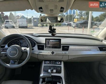 Чорний Ауді A8, об'ємом двигуна 4.13 л та пробігом 263 тис. км за 33500 $, фото 52 на Automoto.ua