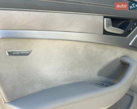 Чорний Ауді A8, об'ємом двигуна 4.13 л та пробігом 263 тис. км за 33500 $, фото 23 на Automoto.ua
