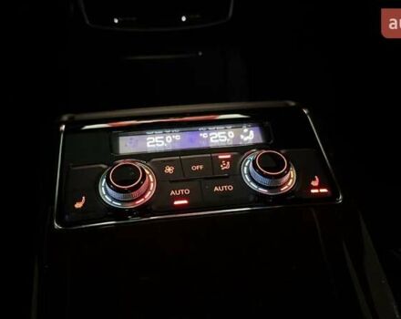 Чорний Ауді A8, об'ємом двигуна 3 л та пробігом 218 тис. км за 19485 $, фото 13 на Automoto.ua