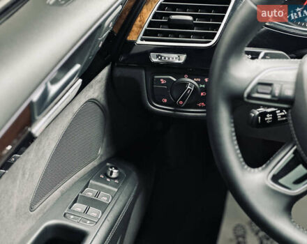 Чорний Ауді A8, об'ємом двигуна 3 л та пробігом 274 тис. км за 18700 $, фото 65 на Automoto.ua