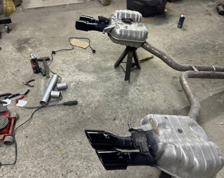 Черный Ауди А8, объемом двигателя 3.99 л и пробегом 187 тыс. км за 33000 $, фото 26 на Automoto.ua