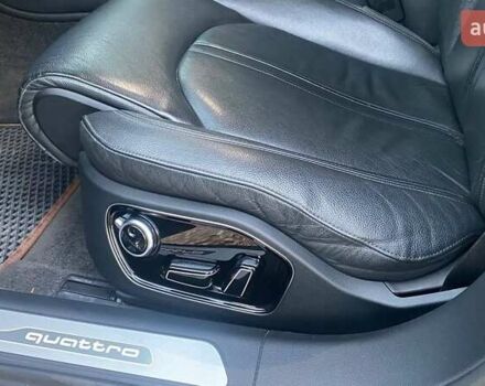 Черный Ауди А8, объемом двигателя 3.99 л и пробегом 170 тыс. км за 25000 $, фото 32 на Automoto.ua