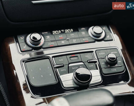 Чорний Ауді A8, об'ємом двигуна 3 л та пробігом 274 тис. км за 18700 $, фото 61 на Automoto.ua