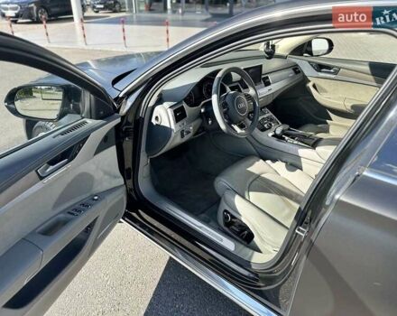 Чорний Ауді A8, об'ємом двигуна 4.13 л та пробігом 263 тис. км за 33500 $, фото 28 на Automoto.ua