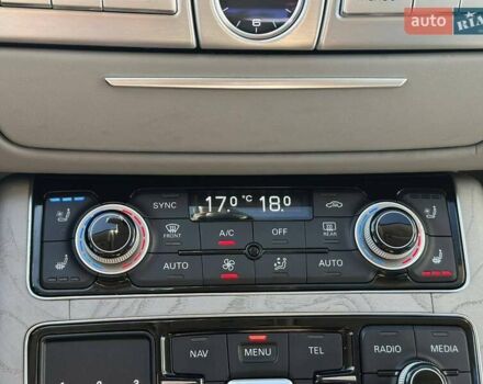 Чорний Ауді A8, об'ємом двигуна 4.13 л та пробігом 263 тис. км за 33500 $, фото 65 на Automoto.ua