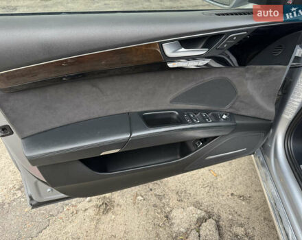 Чорний Ауді A8, об'ємом двигуна 4 л та пробігом 208 тис. км за 14999 $, фото 11 на Automoto.ua