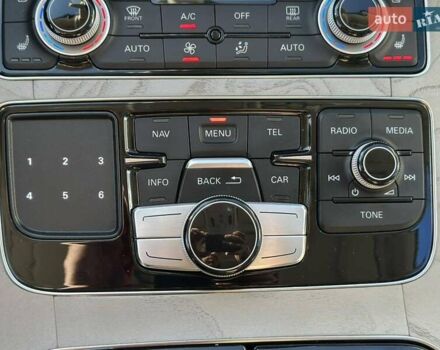 Чорний Ауді A8, об'ємом двигуна 4.13 л та пробігом 263 тис. км за 33500 $, фото 66 на Automoto.ua