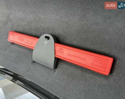 Чорний Ауді A8, об'ємом двигуна 3.99 л та пробігом 140 тис. км за 33900 $, фото 64 на Automoto.ua