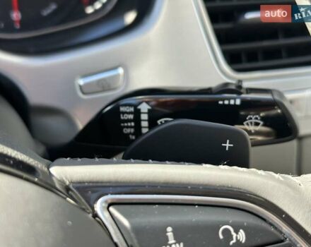 Чорний Ауді A8, об'ємом двигуна 4.13 л та пробігом 263 тис. км за 33500 $, фото 75 на Automoto.ua