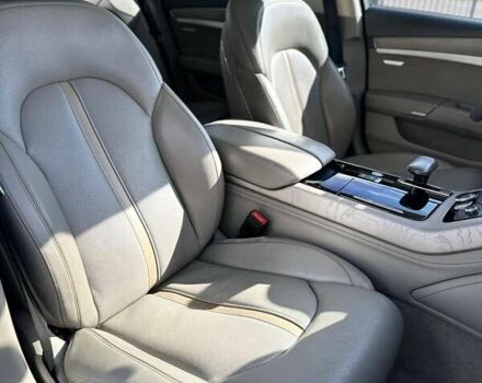 Чорний Ауді A8, об'ємом двигуна 4.13 л та пробігом 263 тис. км за 33500 $, фото 32 на Automoto.ua