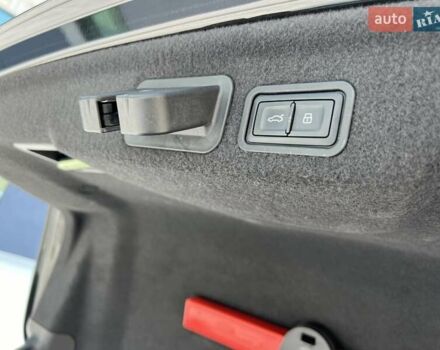 Чорний Ауді A8, об'ємом двигуна 3.99 л та пробігом 140 тис. км за 33900 $, фото 65 на Automoto.ua