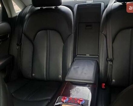 Черный Ауди А8, объемом двигателя 3.99 л и пробегом 170 тыс. км за 25000 $, фото 44 на Automoto.ua