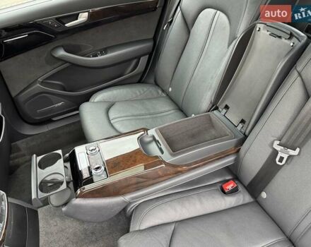 Чорний Ауді A8, об'ємом двигуна 3 л та пробігом 122 тис. км за 28999 $, фото 55 на Automoto.ua