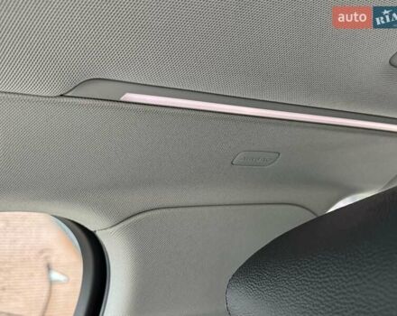 Чорний Ауді A8, об'ємом двигуна 3 л та пробігом 122 тис. км за 28999 $, фото 59 на Automoto.ua