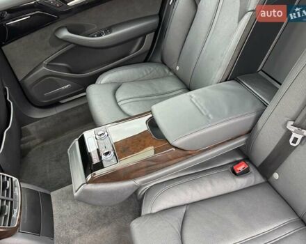 Чорний Ауді A8, об'ємом двигуна 3 л та пробігом 122 тис. км за 28999 $, фото 54 на Automoto.ua