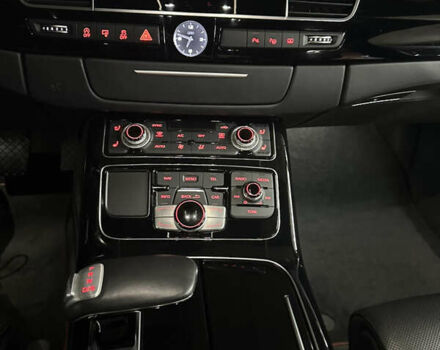 Чорний Ауді A8, об'ємом двигуна 4.13 л та пробігом 170 тис. км за 48500 $, фото 24 на Automoto.ua
