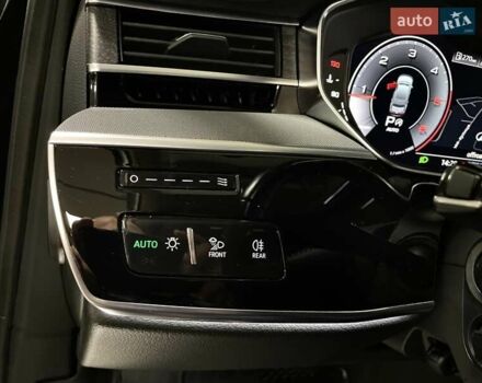 Ауди А8 2018 в Львове на Automoto.ua Черный Ауди А8, объемом двигателя 2.97 л и пробегом 106 тыс. км за 48700 $, фото 45 на Automoto.ua
